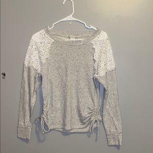 Grey long sleeve shirt